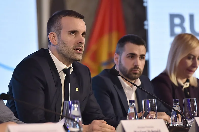 Spajić i Krvavac danas na Ekonomskom fakultetu o kretanju cijena i inflaciji