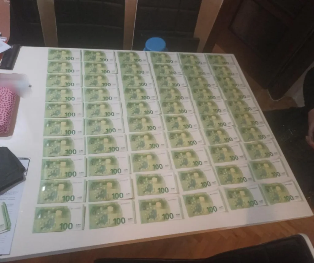 Granična policija uhapsila Baranina kod kojeg su pronašli preko 25.000 eura i cigarete bez markice