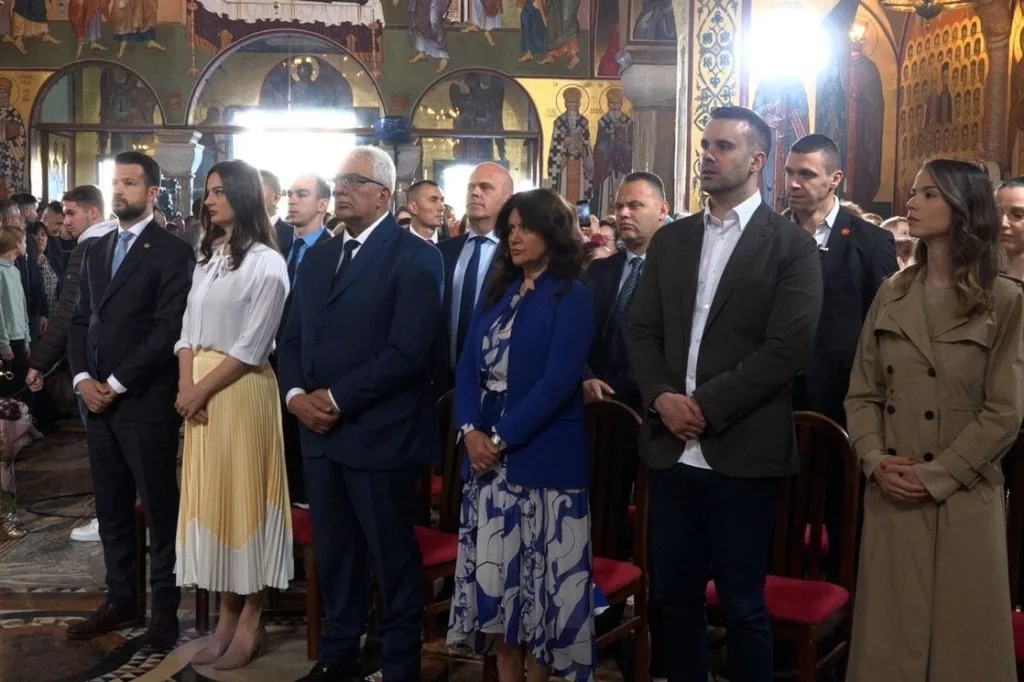 Milatović, Spajić i Mandić na vaskršnjoj liturgiji u Hramu