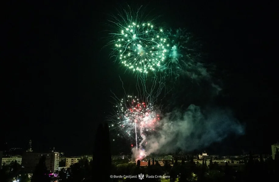 (VIDEO) Vatromet povodom Dana nezavisnosti