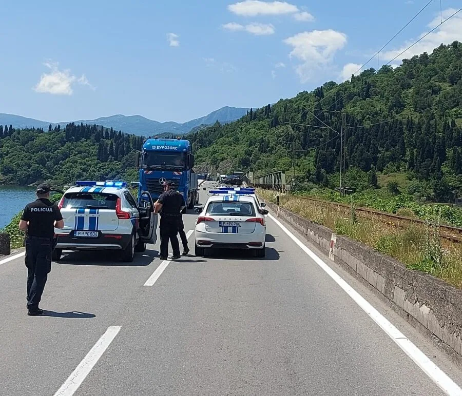 Udes na Virpazaru, poginuo motociklista