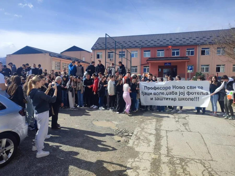 Obradović: Maltretiranje profesora Vukovića ponovo pokazalo da je stanje u prosvjeti loše