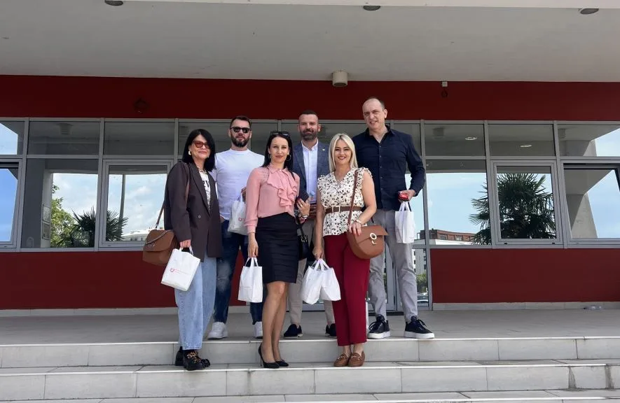 Zaposleni u Zavodu za zapošljavanje dali krv povodom Dana nezavisnosti